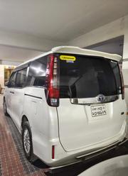 Toyota Noah 2017 Pearl for sale