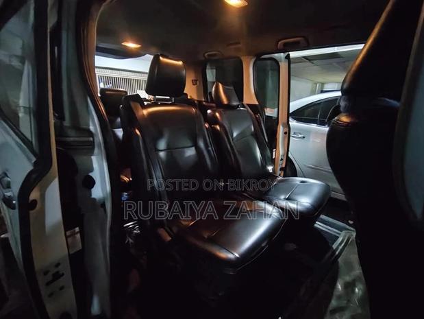 Toyota Noah 2017 Pearl