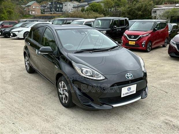 Toyota Aqua 2021 Black