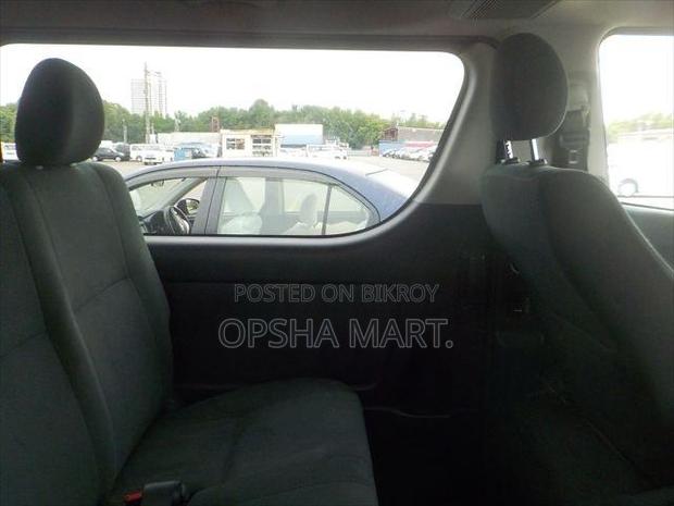 Toyota Grand HiAce 2002 Black
