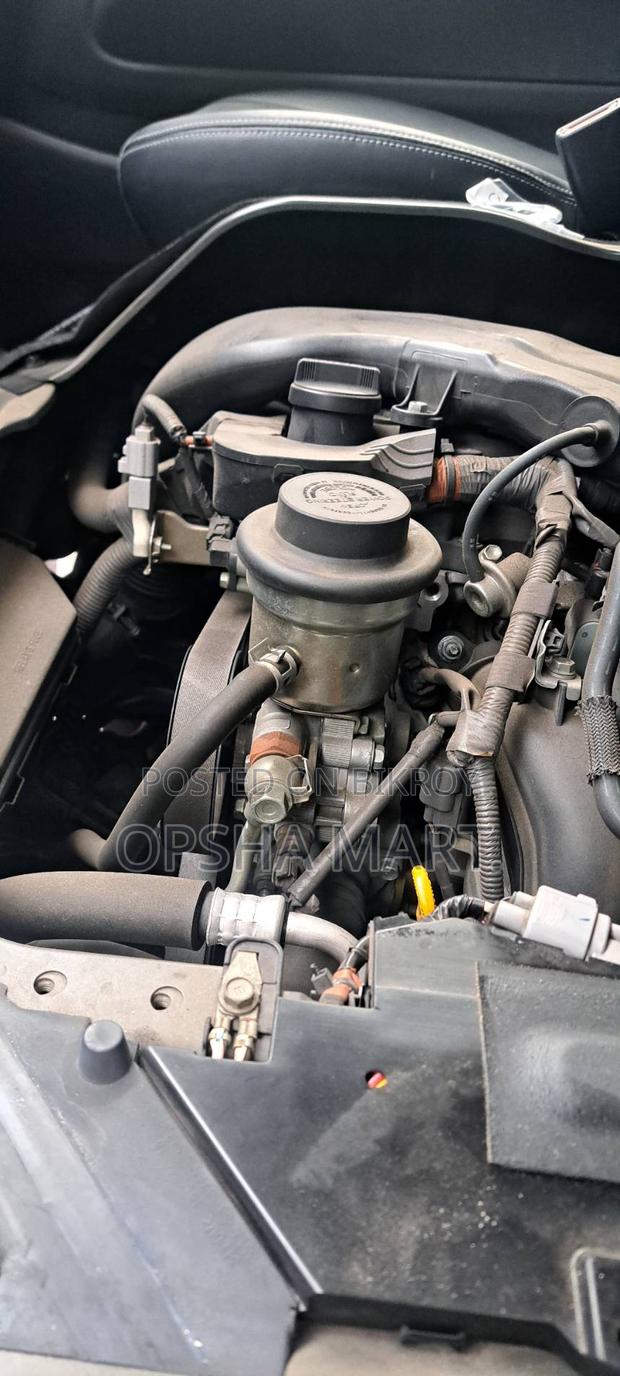 Toyota Grand HiAce 2002 Black
