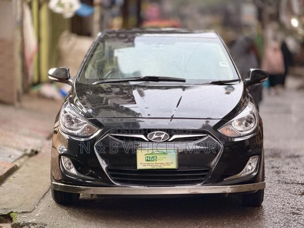 Hyundai Accent 2012 Blue