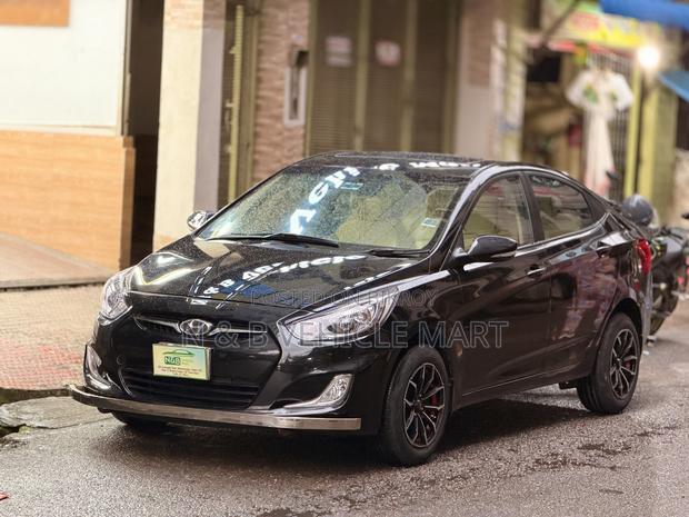 Hyundai Accent 2012 Blue