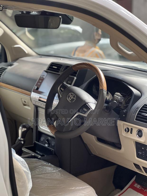 Toyota Land Cruiser Prado 2021 Pearl