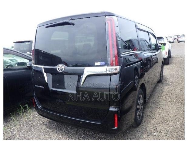 Toyota Esquire 2021 Black
