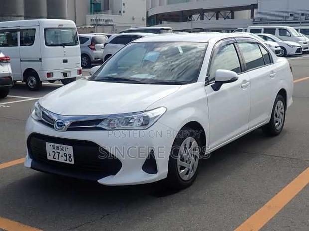 Toyota Axio 2021 White
