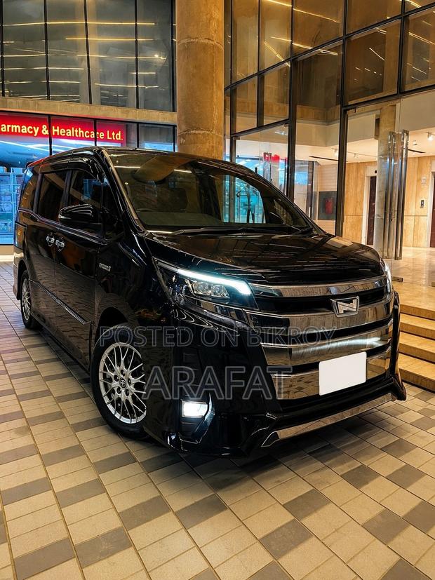 Toyota Noah 1.8 FWD Hybrid (7 seater) 2019 Black