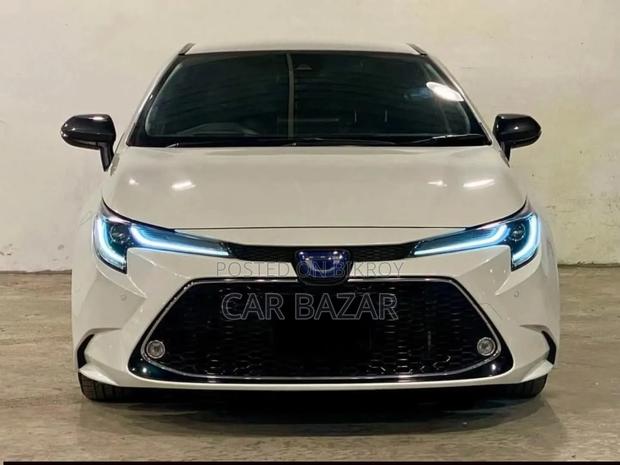 Toyota Corolla Touring WxB 2020 Pearl
