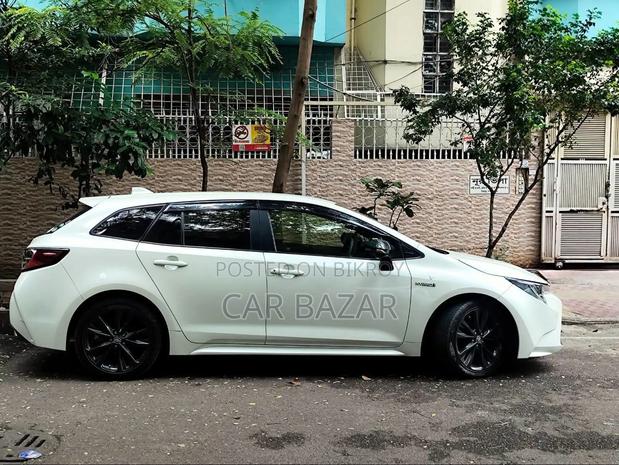 Toyota Corolla Touring WxB 2020 Pearl