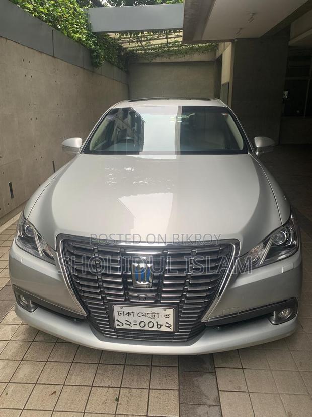 Toyota Crown 2014 Off white