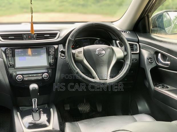 Nissan X-Trail 2.0 Hybrid FWD 2016 Gray