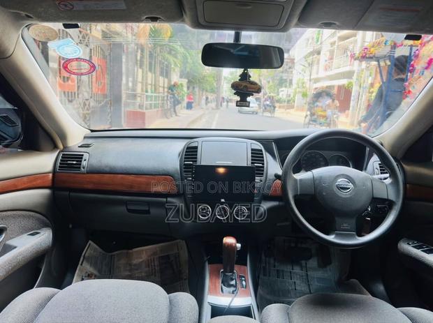 Nissan Bluebird Sylphy 2006 Silver