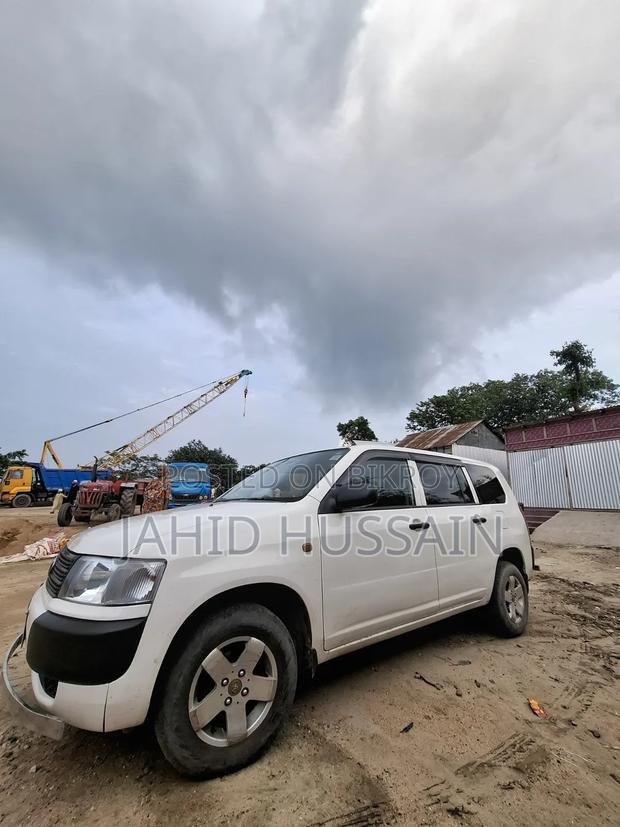 Toyota Probox 2010 White
