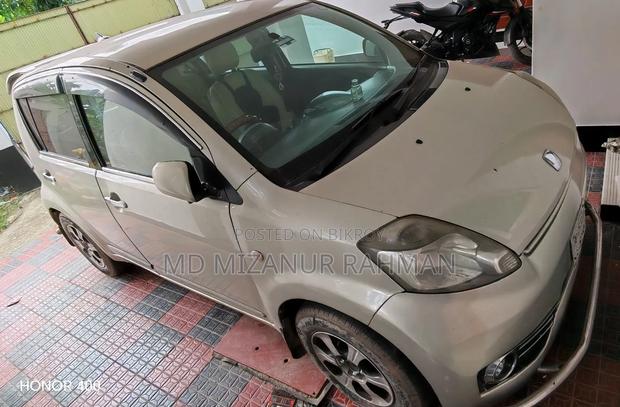 Toyota Passo 2024 Gold