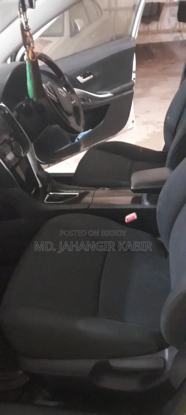 Toyota Premio 2017 Pearl