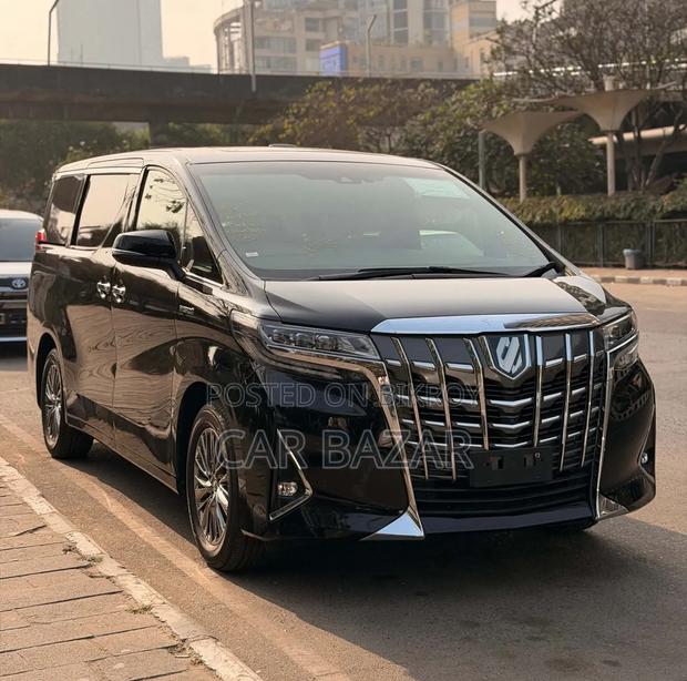 Toyota Alphard 2.5 Hybrid AWD 2021 Black