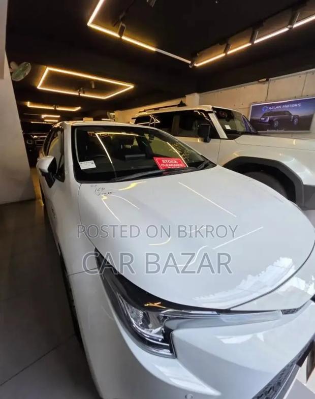 Toyota Corolla Touring G-X 2020 White
