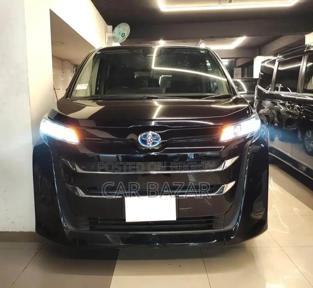 Toyota Noah 2022 Black