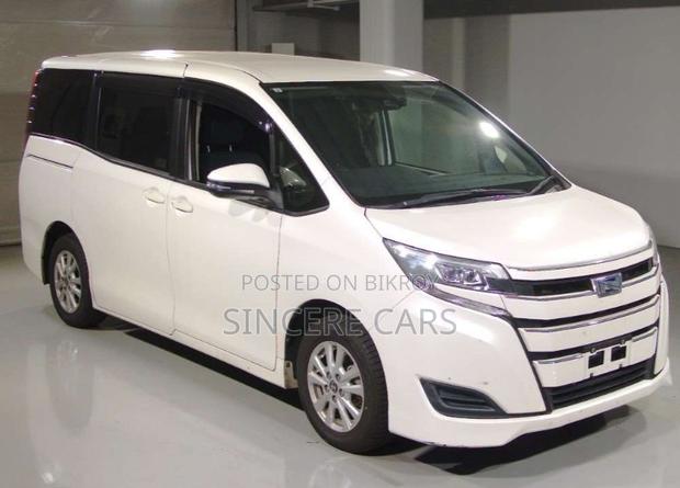 Toyota Noah 2021 Pearl