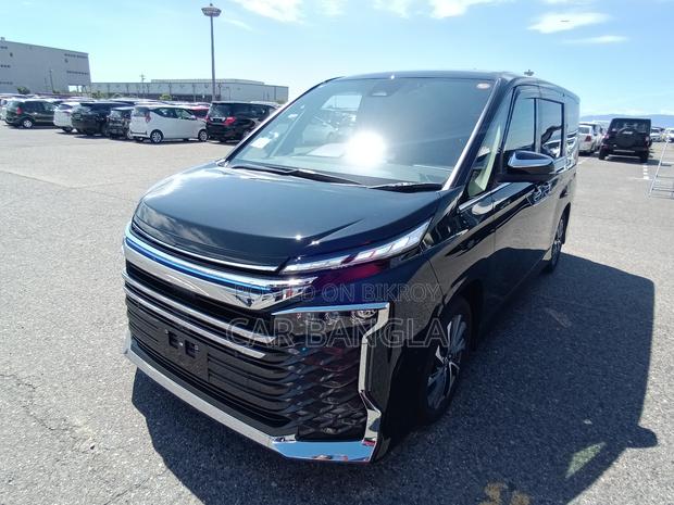 Toyota Voxy 2023 Black