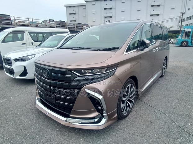 Toyota Alphard 2024 Brown