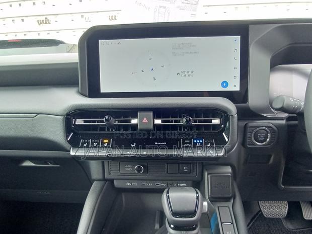 Toyota Land Cruiser Prado 2024 Pearl