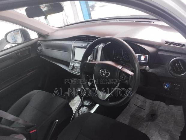Toyota Corolla Fielder 1.5 Hybrid FWD 2021 White