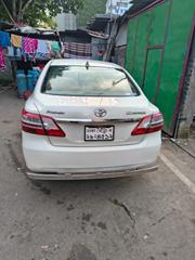 Toyota Premio 2012 Pearl for sale