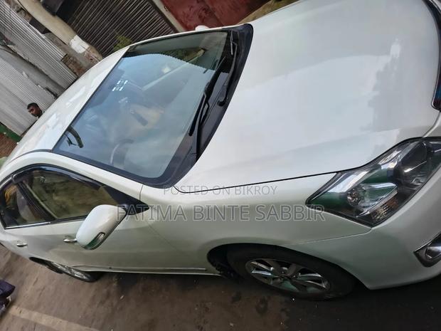Toyota Premio 2012 Pearl