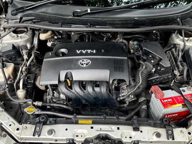 Toyota Axio 2009 Silver