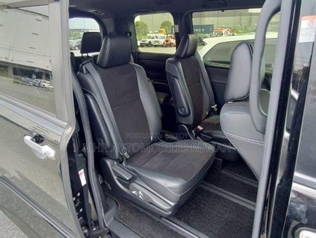 Toyota Noah 2.0 FWD (7 Seater) 2021 Black