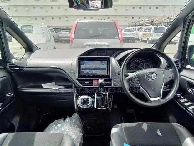 Toyota Noah 2.0 FWD (7 Seater) 2021 Black