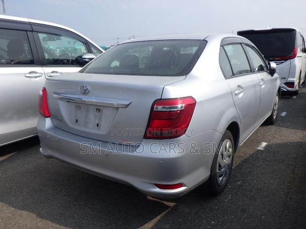 Toyota Axio 2021 Silver