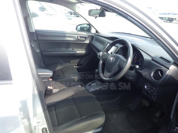 Toyota Axio 2021 Silver