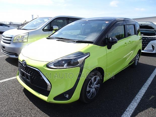 Toyota Sienta 2021 Yellow