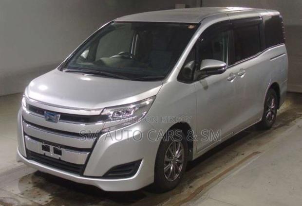 Toyota Noah 2021 Silver