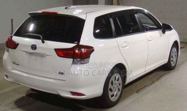 Toyota Corolla Fielder 2021 White