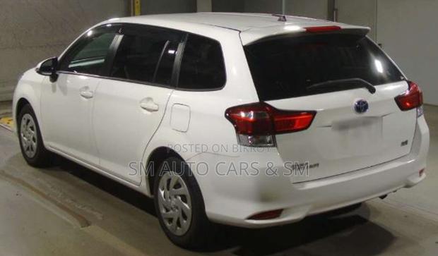 Toyota Corolla Fielder 2021 White