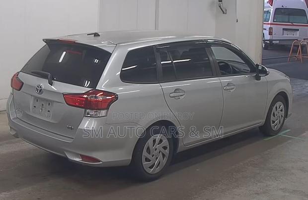 Toyota Corolla Fielder 2021 Silver