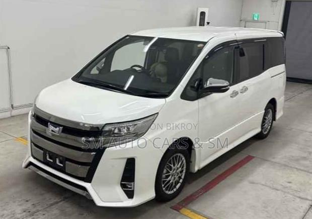 Toyota Noah 2021 Pearl