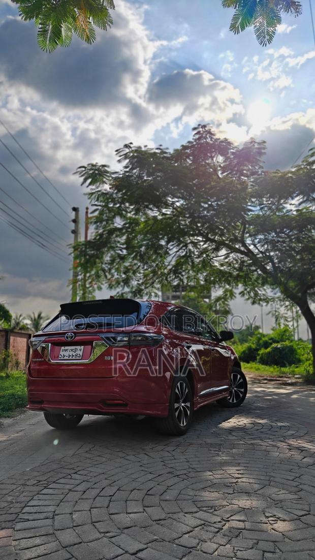 Toyota Harrier 2.5 Hybrid 4WD 2015 Red