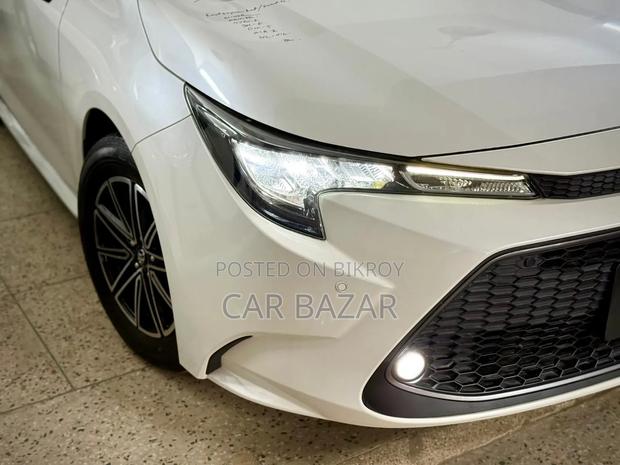 Toyota Corolla Touring G-X 2020 Pearl