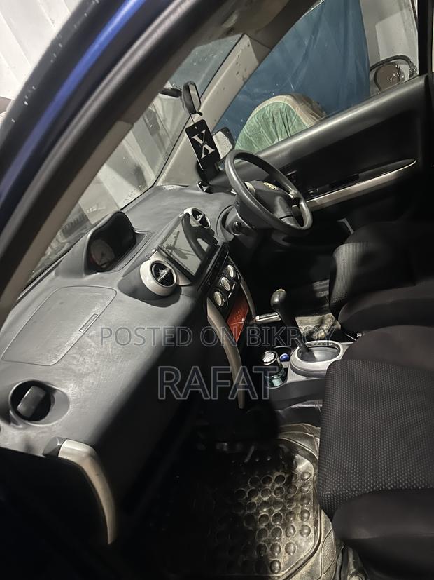 Toyota IST 2003 Blue