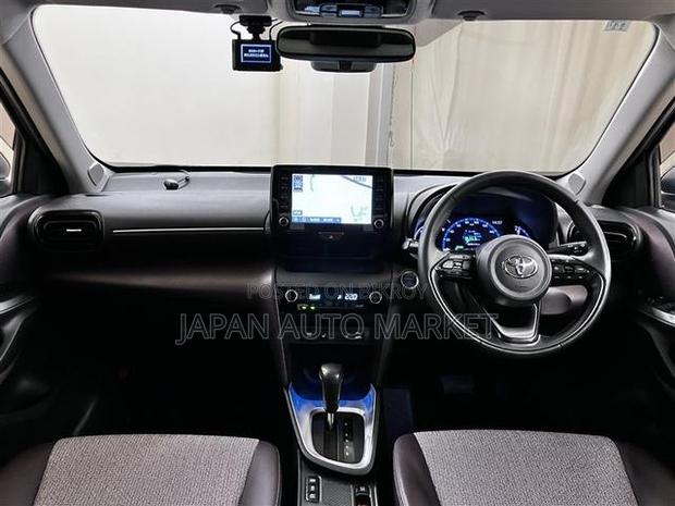 Toyota Yaris Cross 2021 Silver