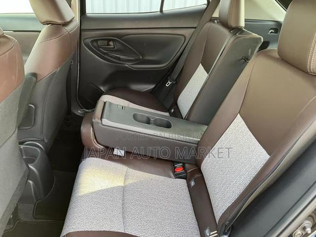 Toyota Yaris Cross 2021 Black