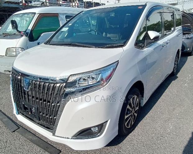 Toyota Esquire 2021 Pearl