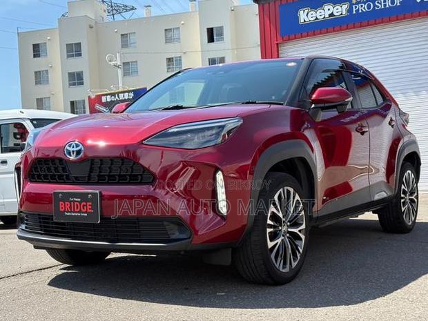 Toyota Yaris Cross 2021 Maroon