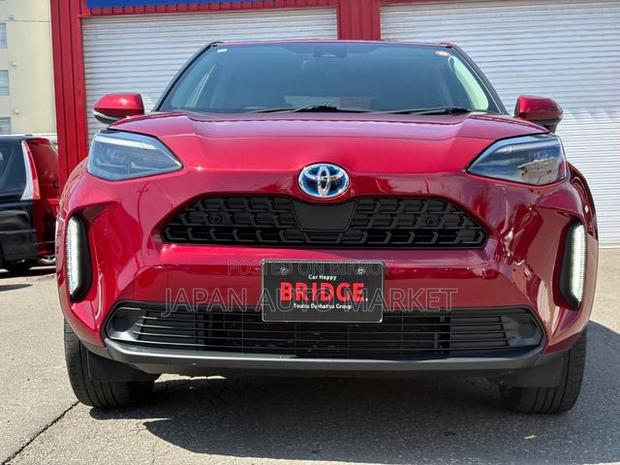 Toyota Yaris Cross 2021 Maroon