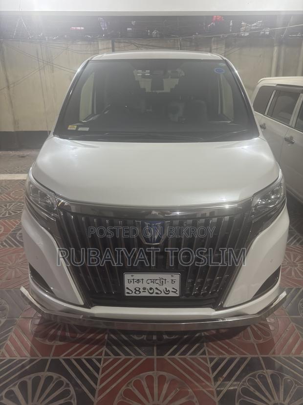 Toyota Esquire 2.0 AWD (7 seater) 2020 Pearl