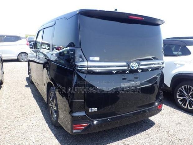 Toyota Voxy Hybrid S-Z 2WD 7-Seater 2022 Black